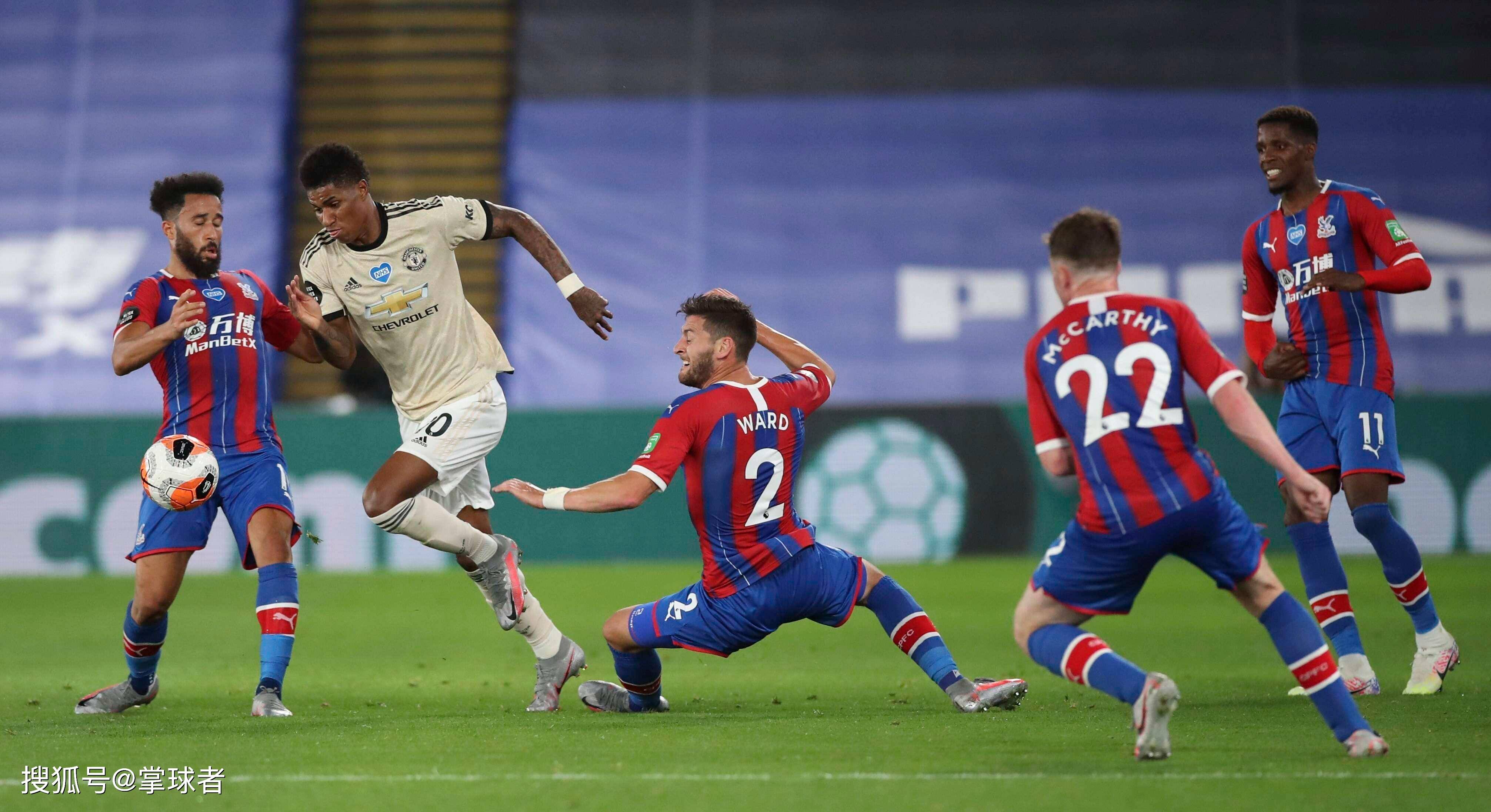 爱游戏官方-全球瞩目！英超赛事即将收官