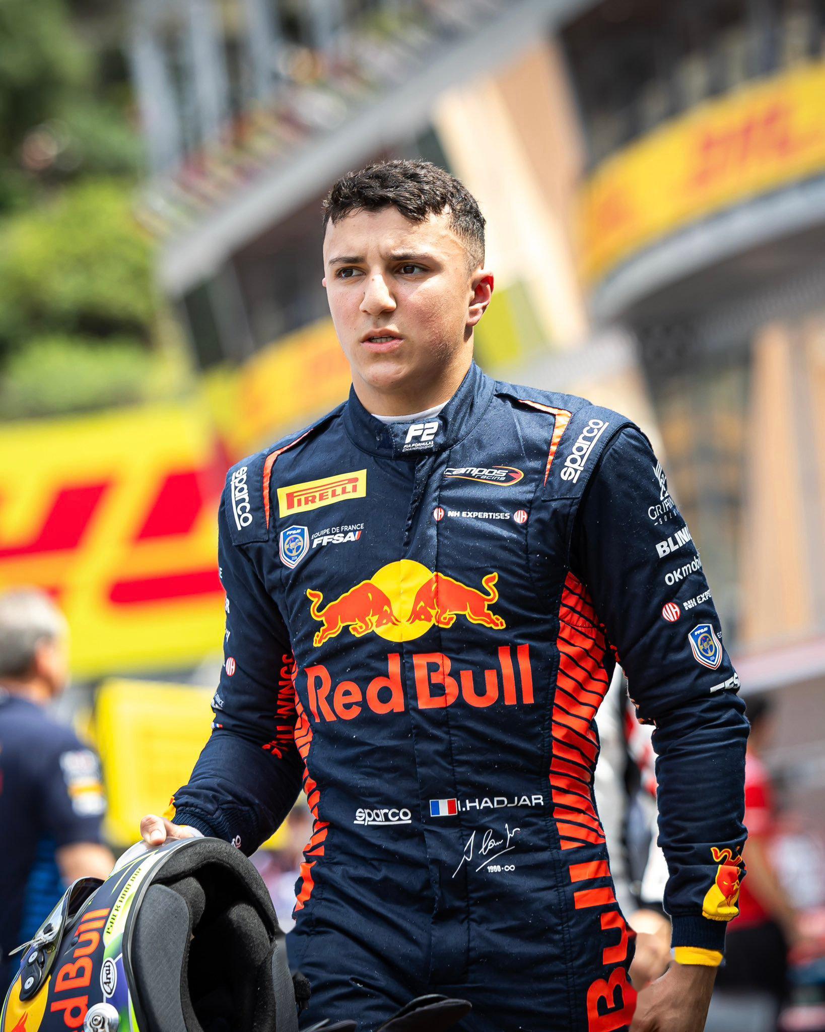 爱游戏-威廉姆斯轻取红牛二队，佩雷兹点燃赛场