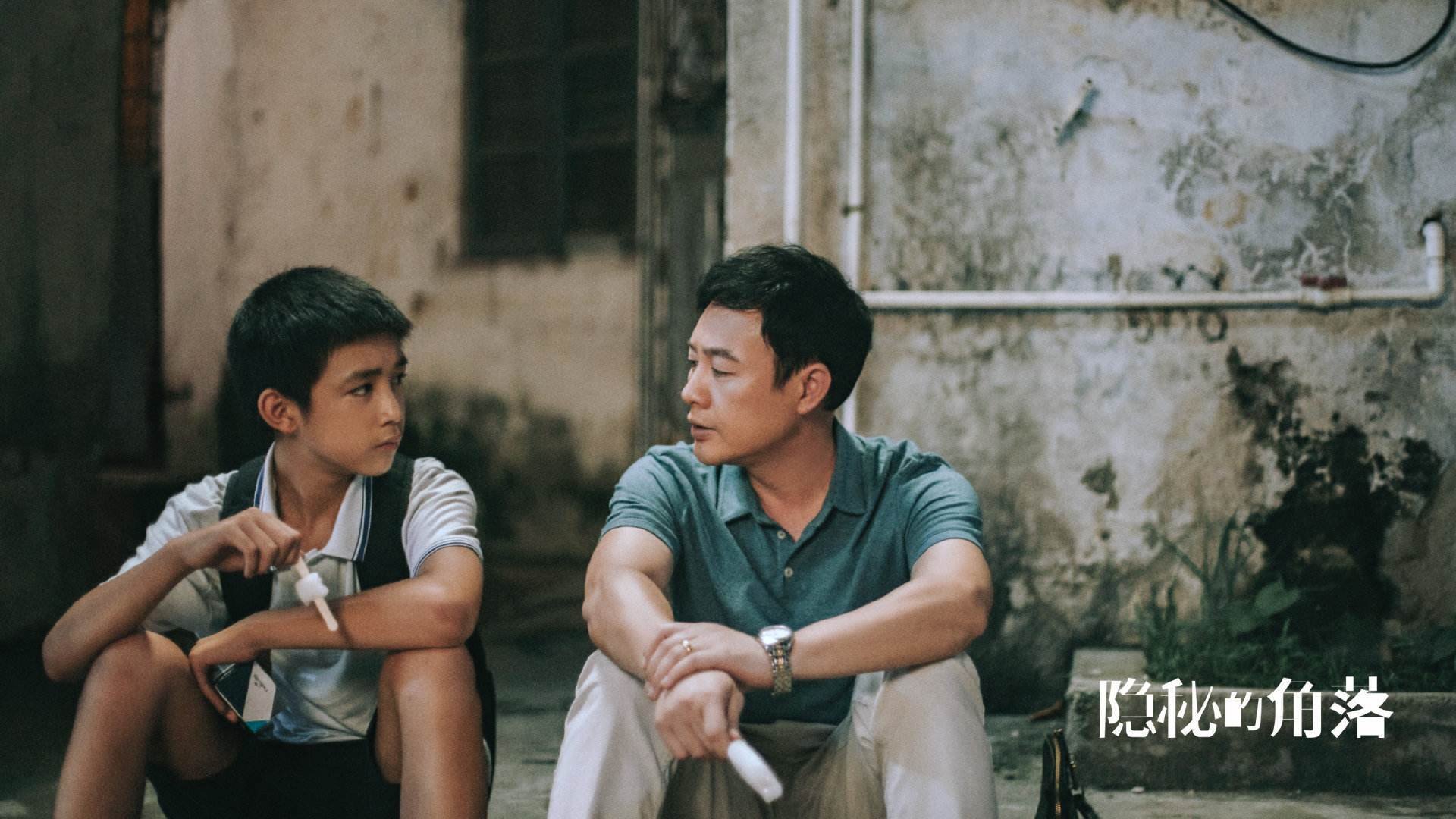 红土之王的双线鏖战，纳达尔在法网与戴维斯杯的关键制胜传奇