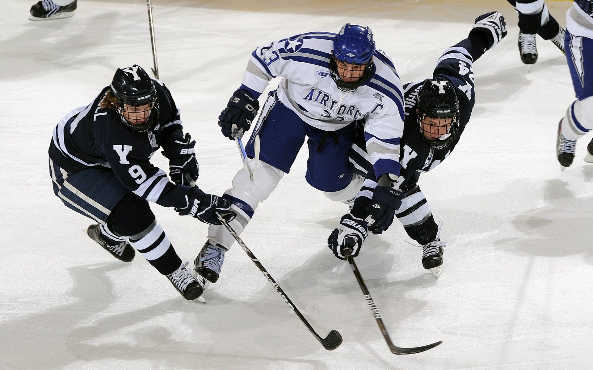当加纳遇见塞维利亚，弗拉霍维奇在英超争冠夜的平行时空之战